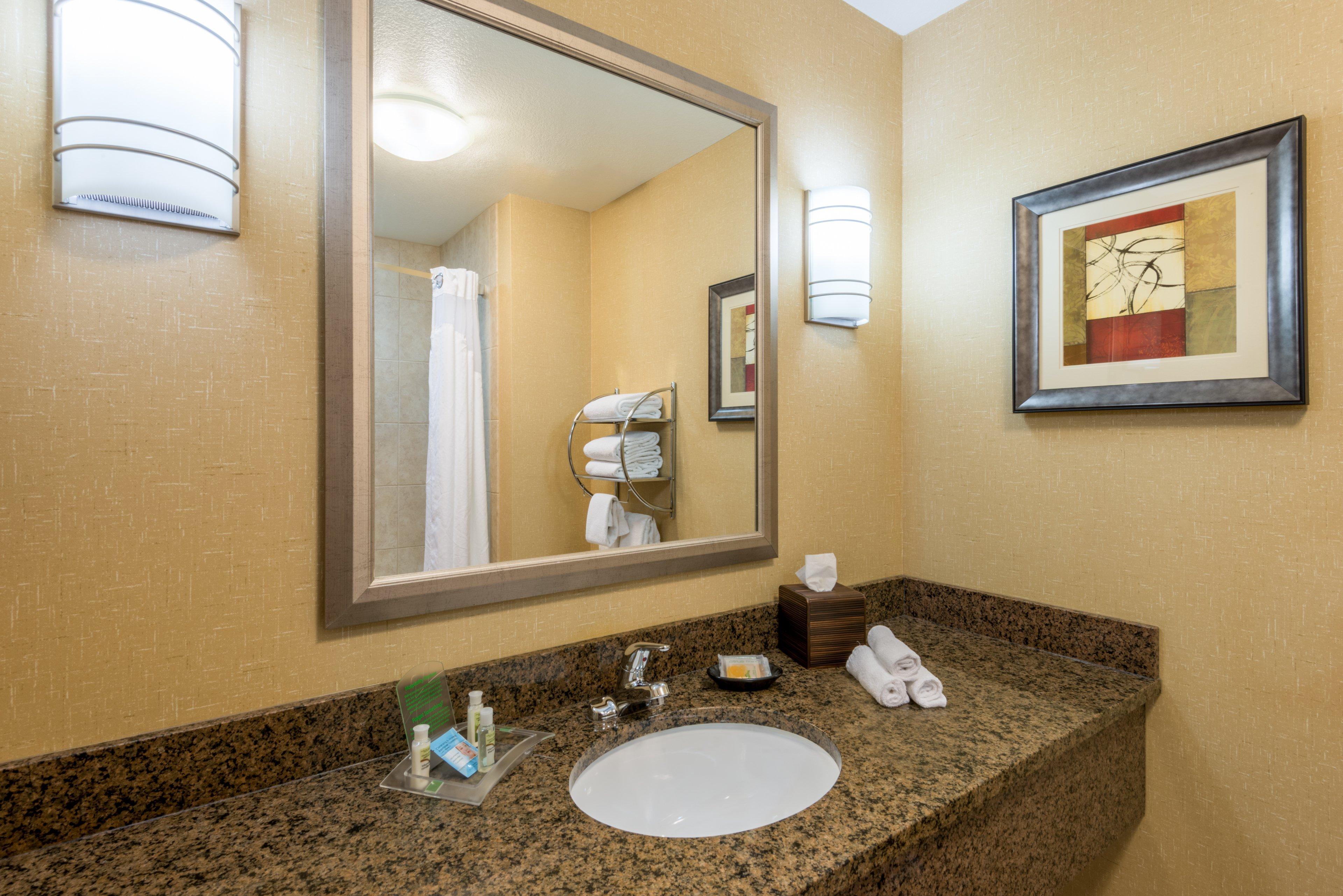 Holiday Inn Hotel & Suites Grand Junction-Airport By Ihg Exterior photo