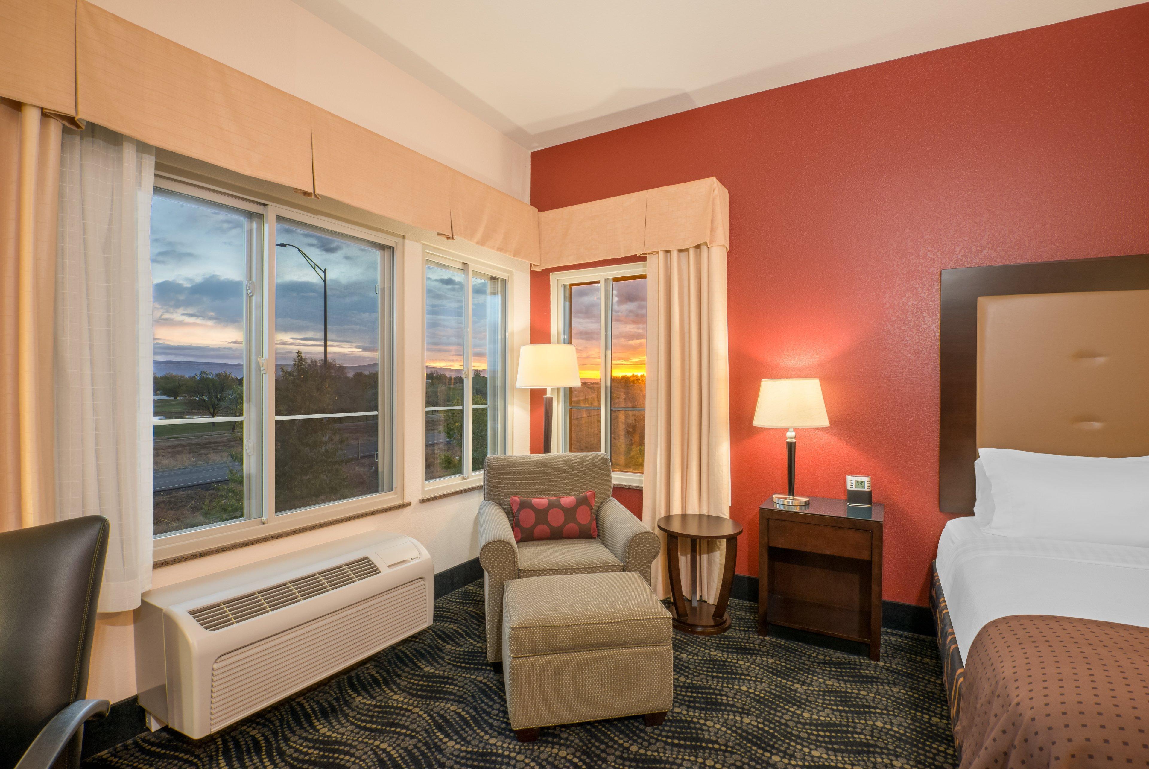 Holiday Inn Hotel & Suites Grand Junction-Airport By Ihg Exterior photo