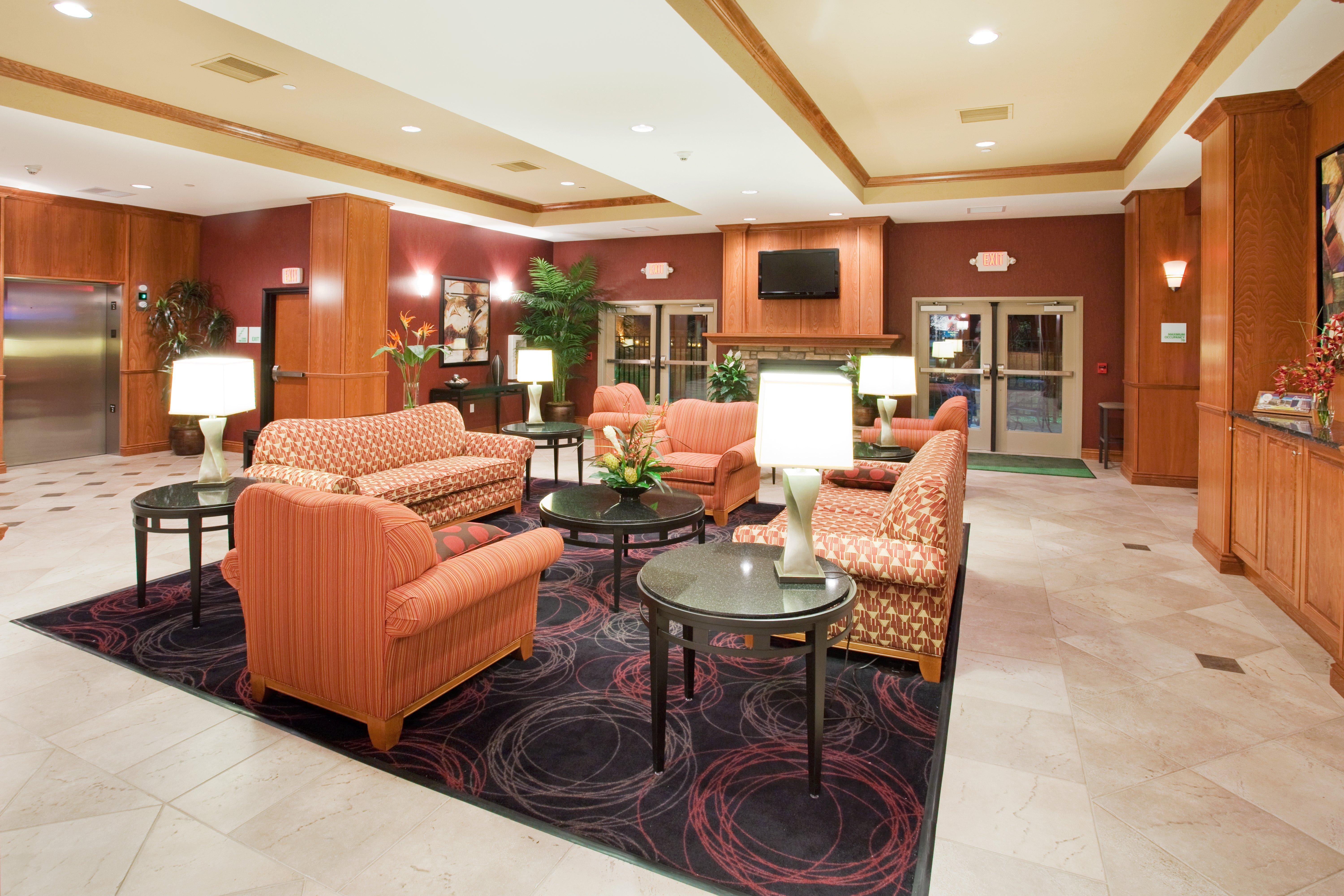 Holiday Inn Hotel & Suites Grand Junction-Airport By Ihg Exterior photo