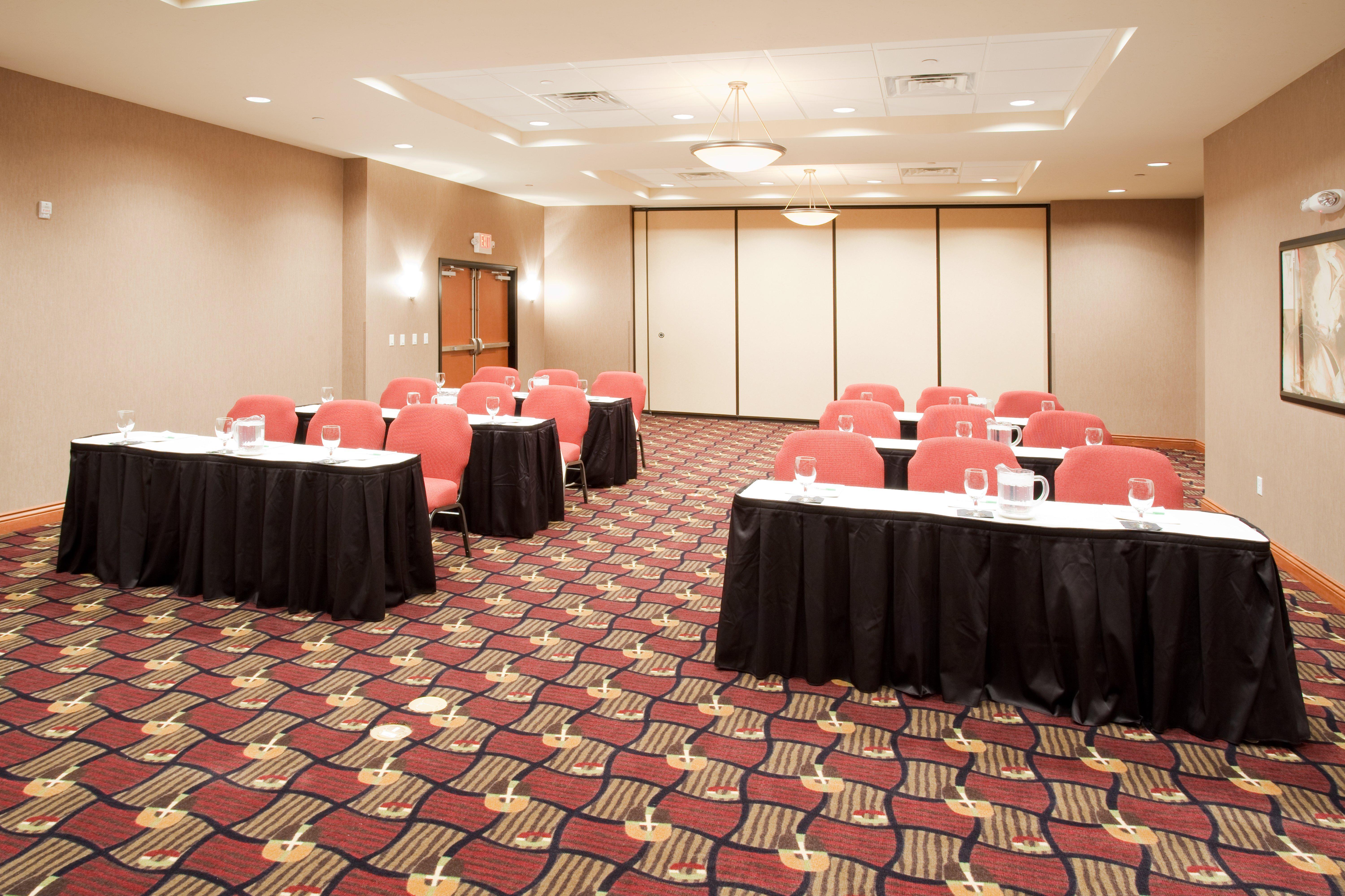 Holiday Inn Hotel & Suites Grand Junction-Airport By Ihg Exterior photo